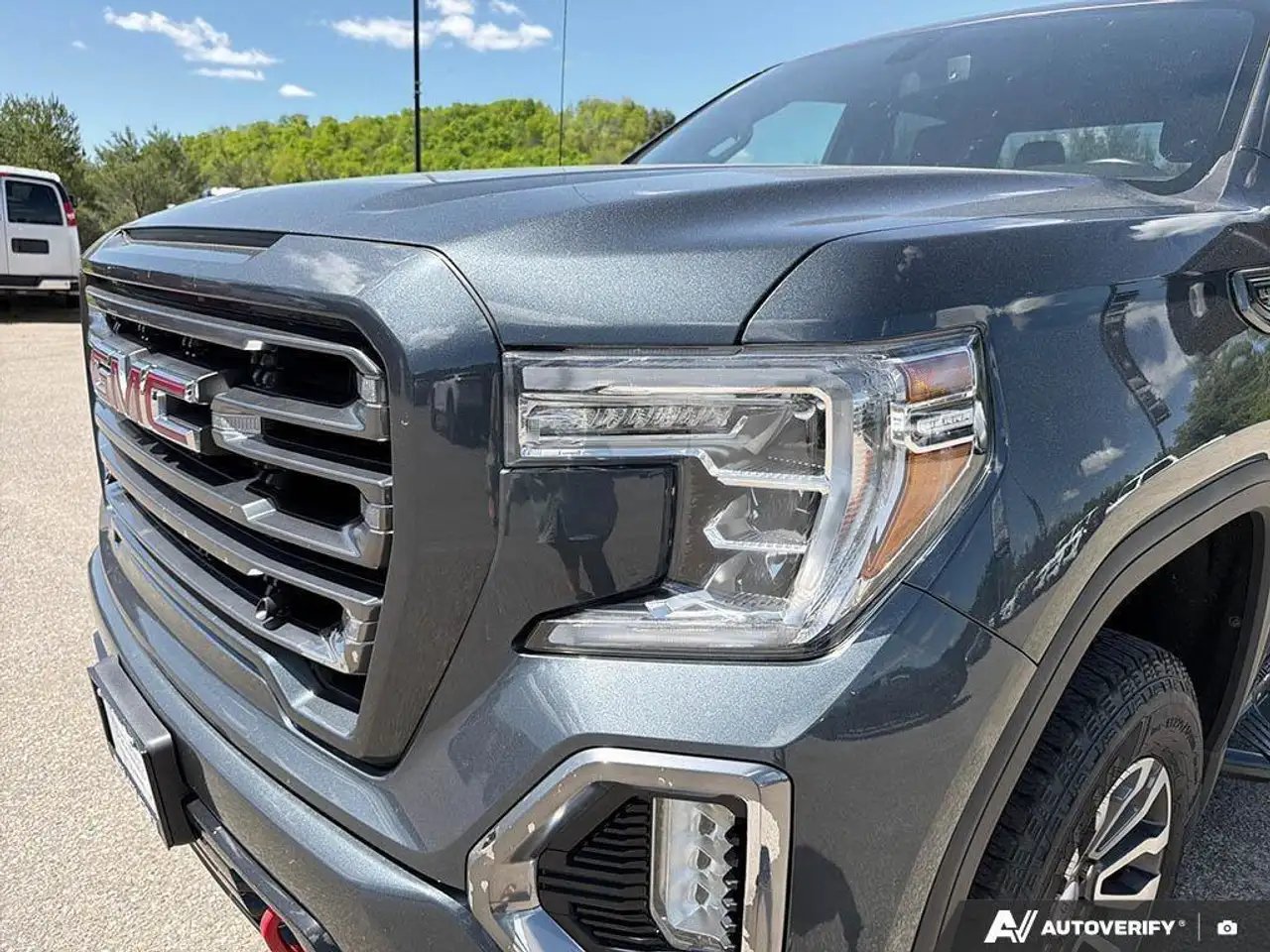 GMC Sierra 1500 снимка GMC Sierra 1500