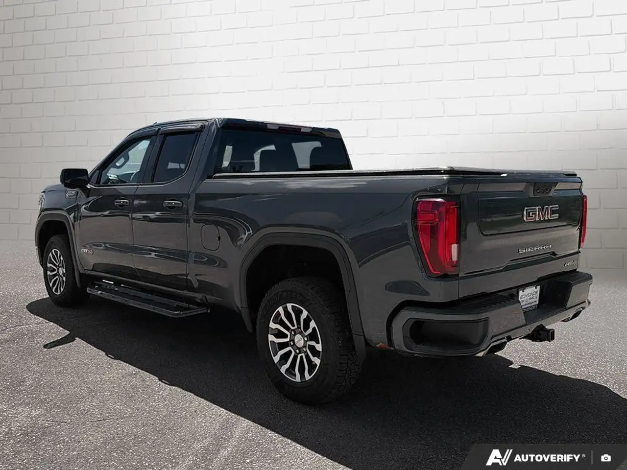 GMC Sierra 1500 снимка GMC Sierra 1500