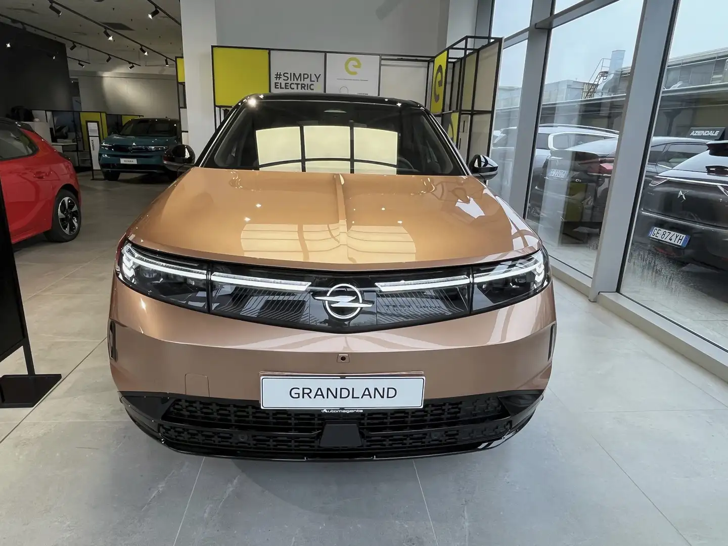 Opel Grandland Elettrico 213cv GS 73kWh - PROMO LANCIO Beige - 2