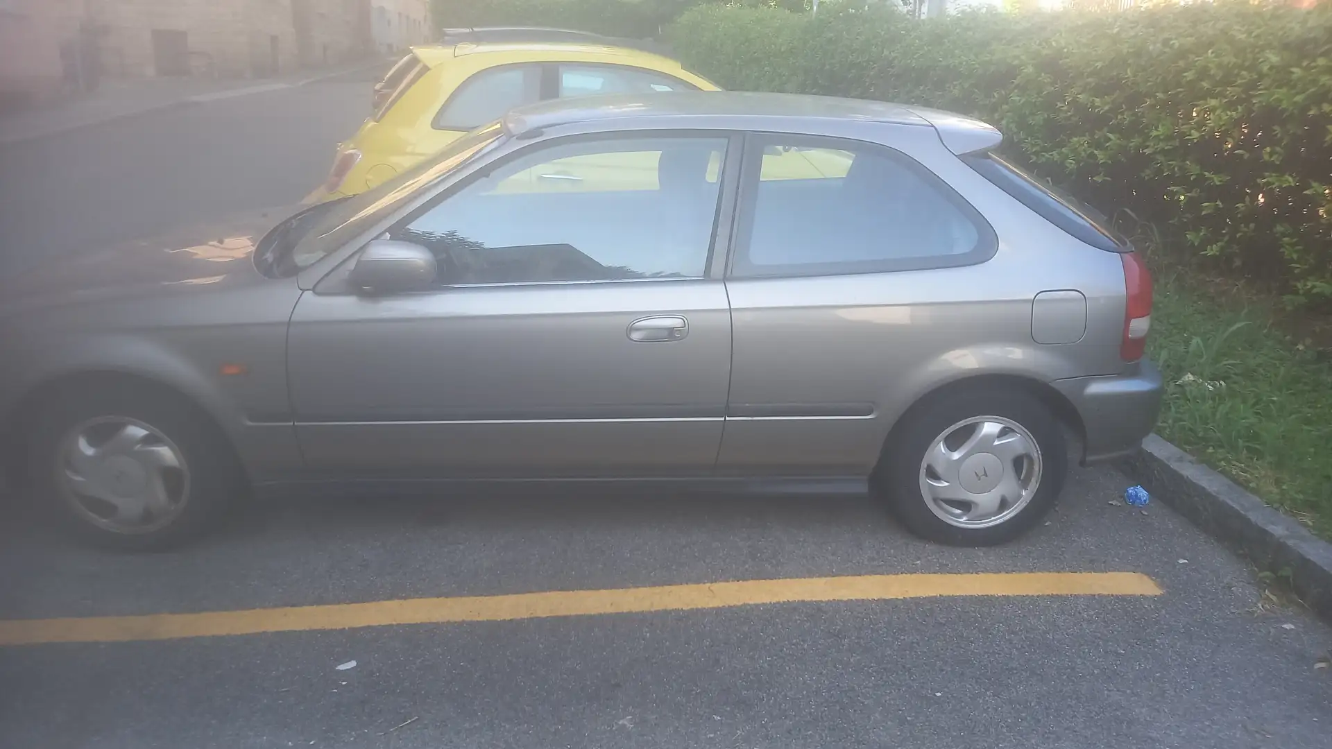 Honda Civic Civic 3p 1.4 LSi c/2airbag Zilver - 2