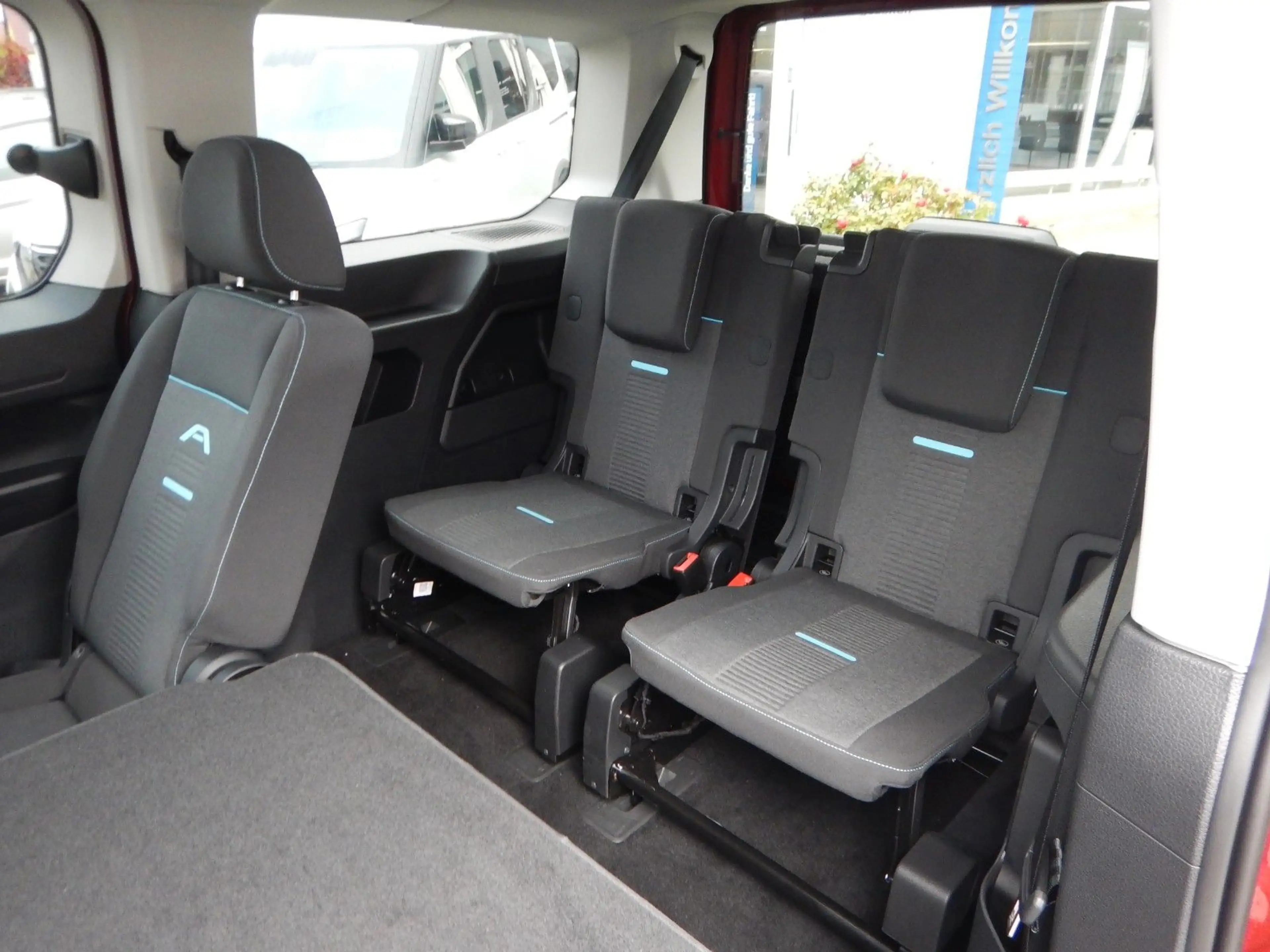 Ford Grand Tourneo Connect Active Navi Kamera LED AHK — photo 10