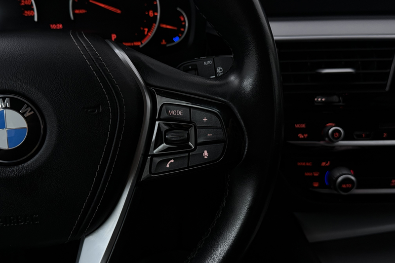 BMW 530 5-serie Touring 530i Executive (ELEKTR STOELEN, NA — photo 8