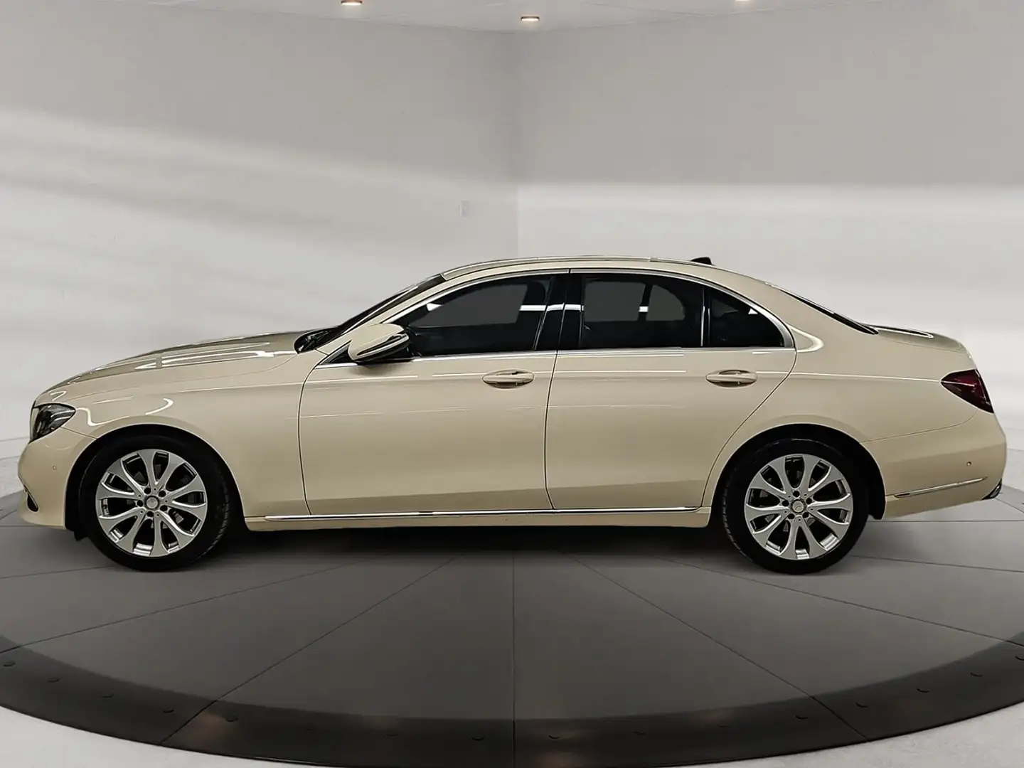 Mercedes-Benz E 200 d * LUXURY * AVANTGARDE * TAXI * EXPORT * NETTO * Beige - 2