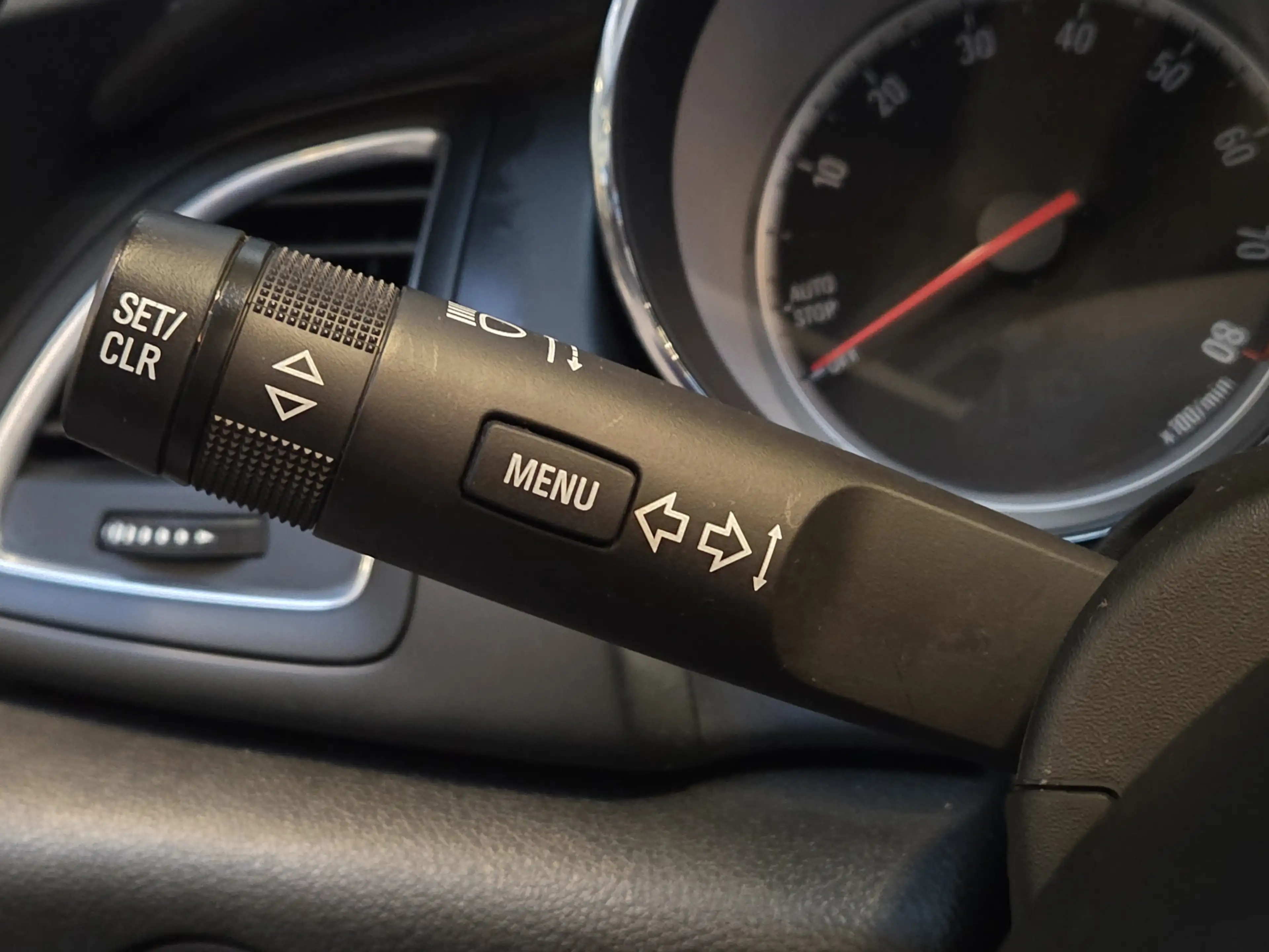 Opel Cascada 1.6 Turbo Cosmo / Trekhaak / Adaptieve verlichting — photo 30