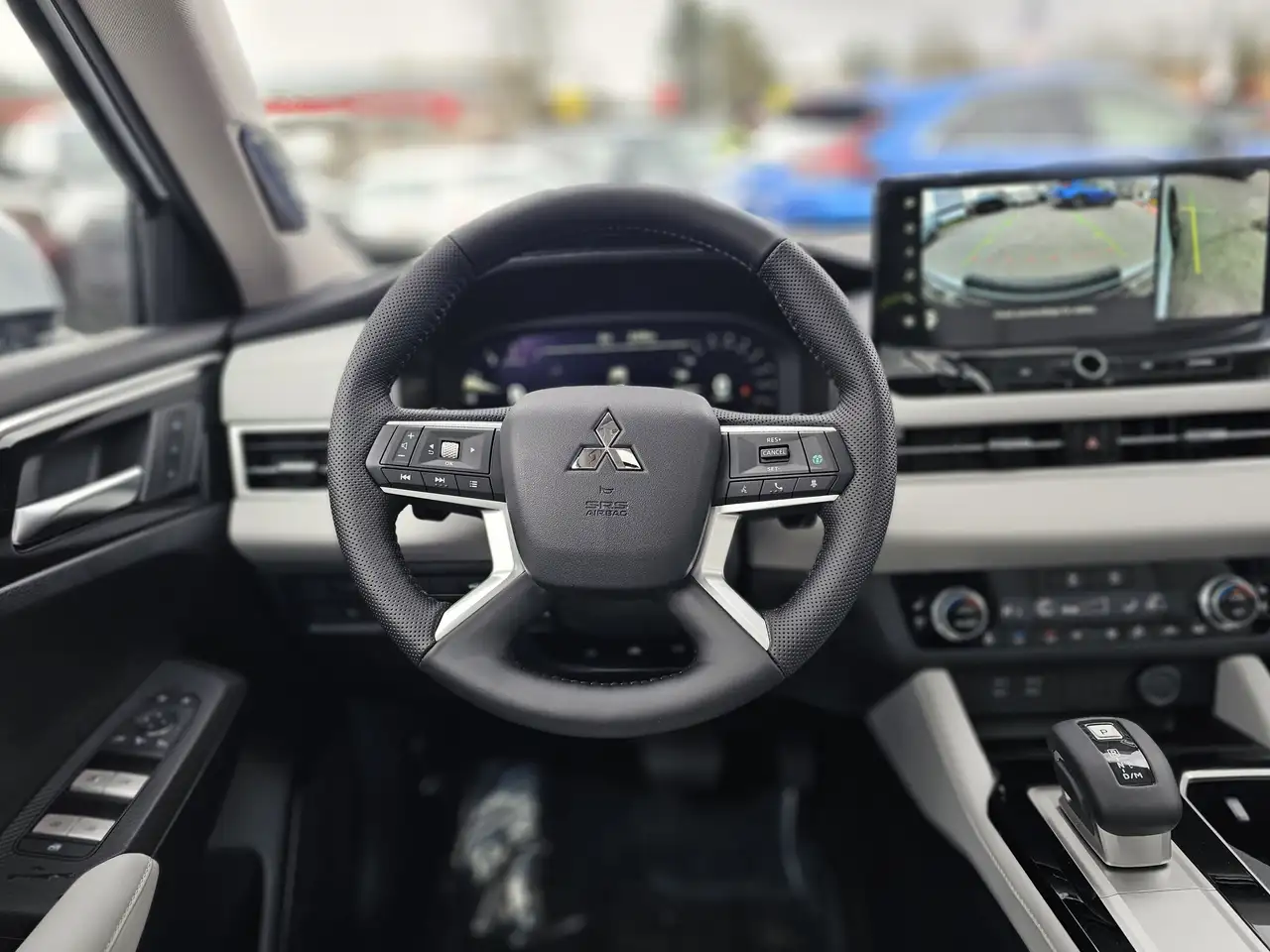 Mitsubishi Outlander снимка Mitsubishi Outlander