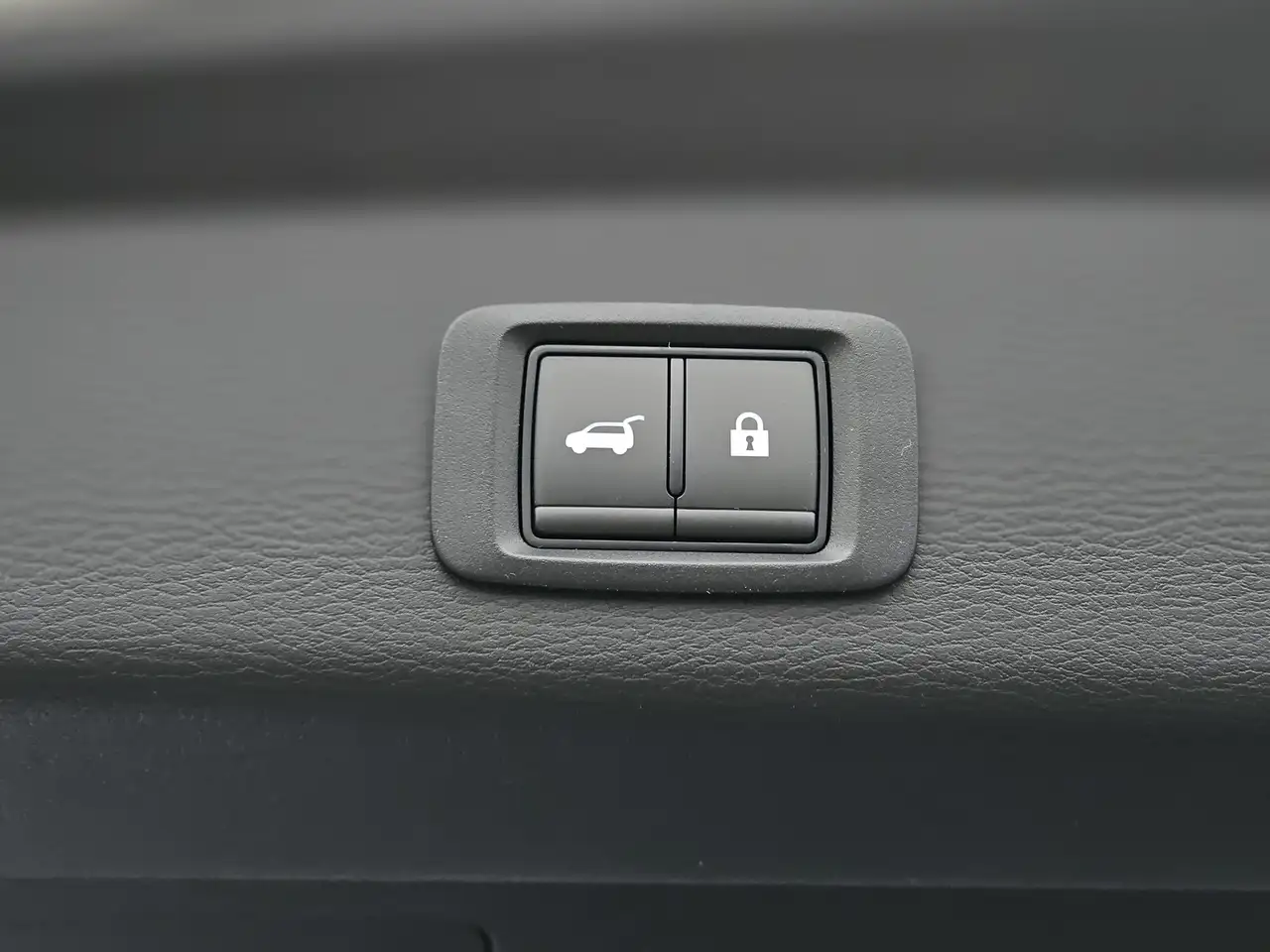Mitsubishi Outlander снимка Mitsubishi Outlander