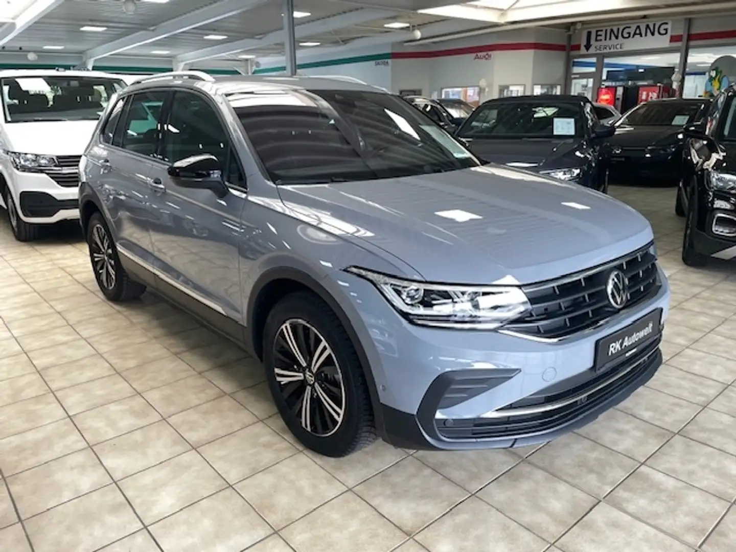 Volkswagen Tiguan 1.5 TSI DSG Navi digitales Cockpit Soundsystem LED Gris - 2