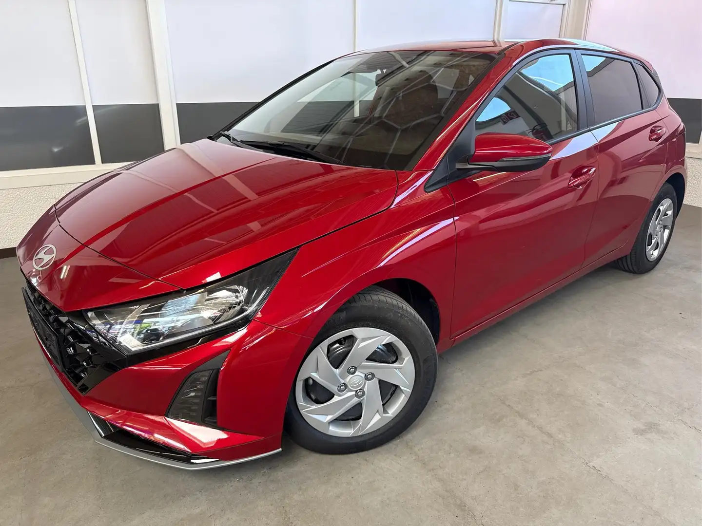 Hyundai i20 COMFORT FL WP KLIMAAUTOMATIK NAVI RFK TEMPOMAT ... Rojo - 1