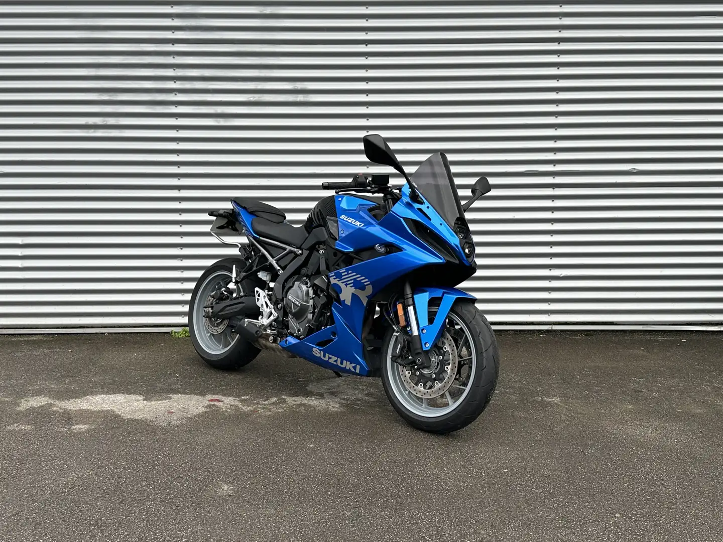 Suzuki GSX 8R Azul - 2