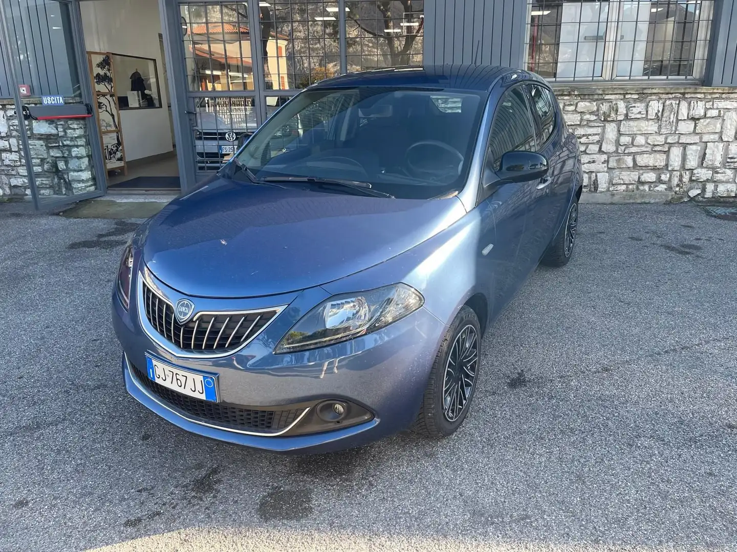 Lancia Ypsilon Ypsilon 1.0 FireFly 5 porte S&S Hybrid Gold Bleu - 2