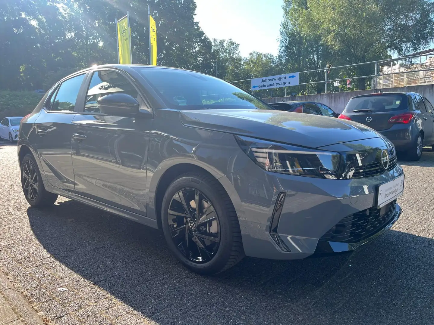 Opel Corsa F 1.2 Allwetterreifen Sitzheizung Grau - 2