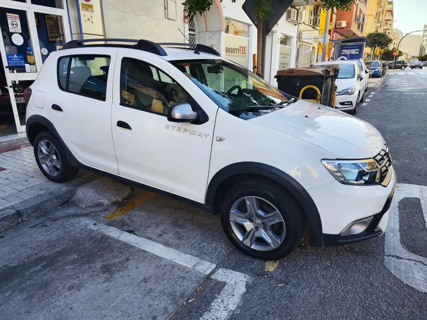Dacia Sandero 1.0 TCE Stepway Essential 74kW Blanco - 1