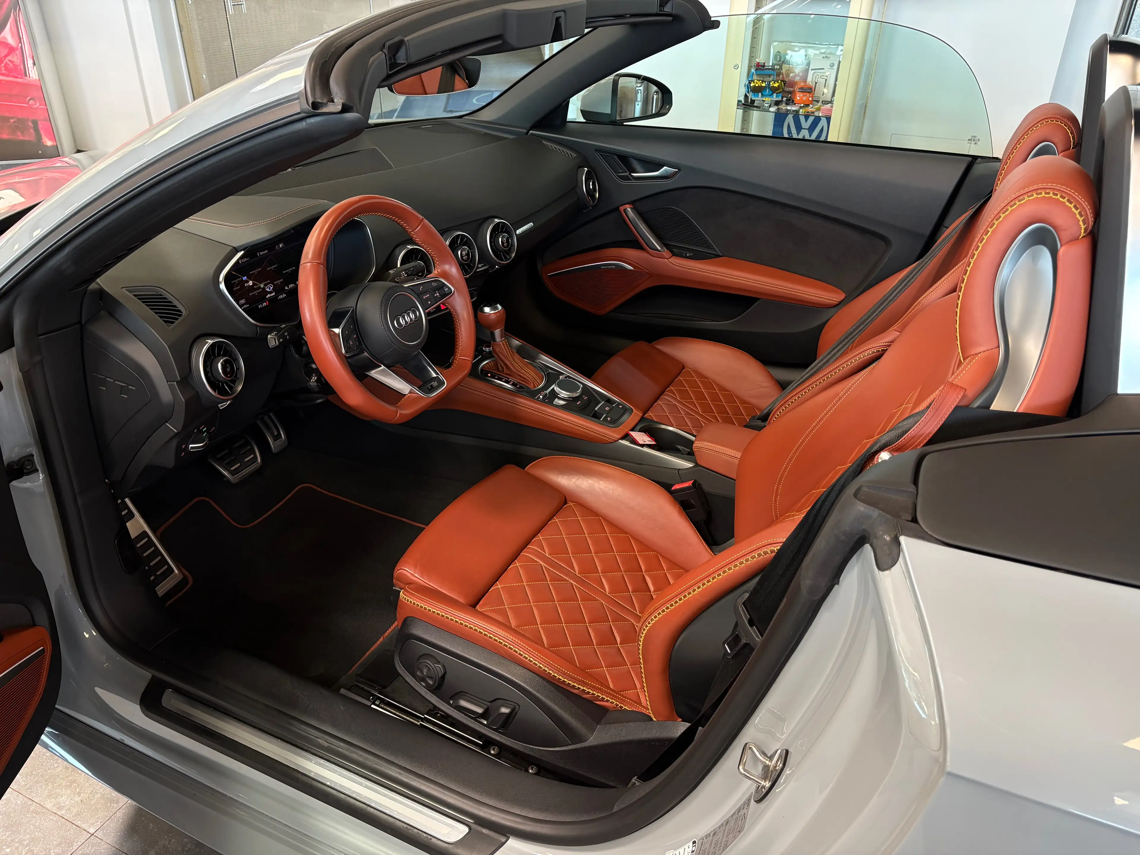 Audi TT TT Roadster 45 TFSI Quattro S tronic — photo 11