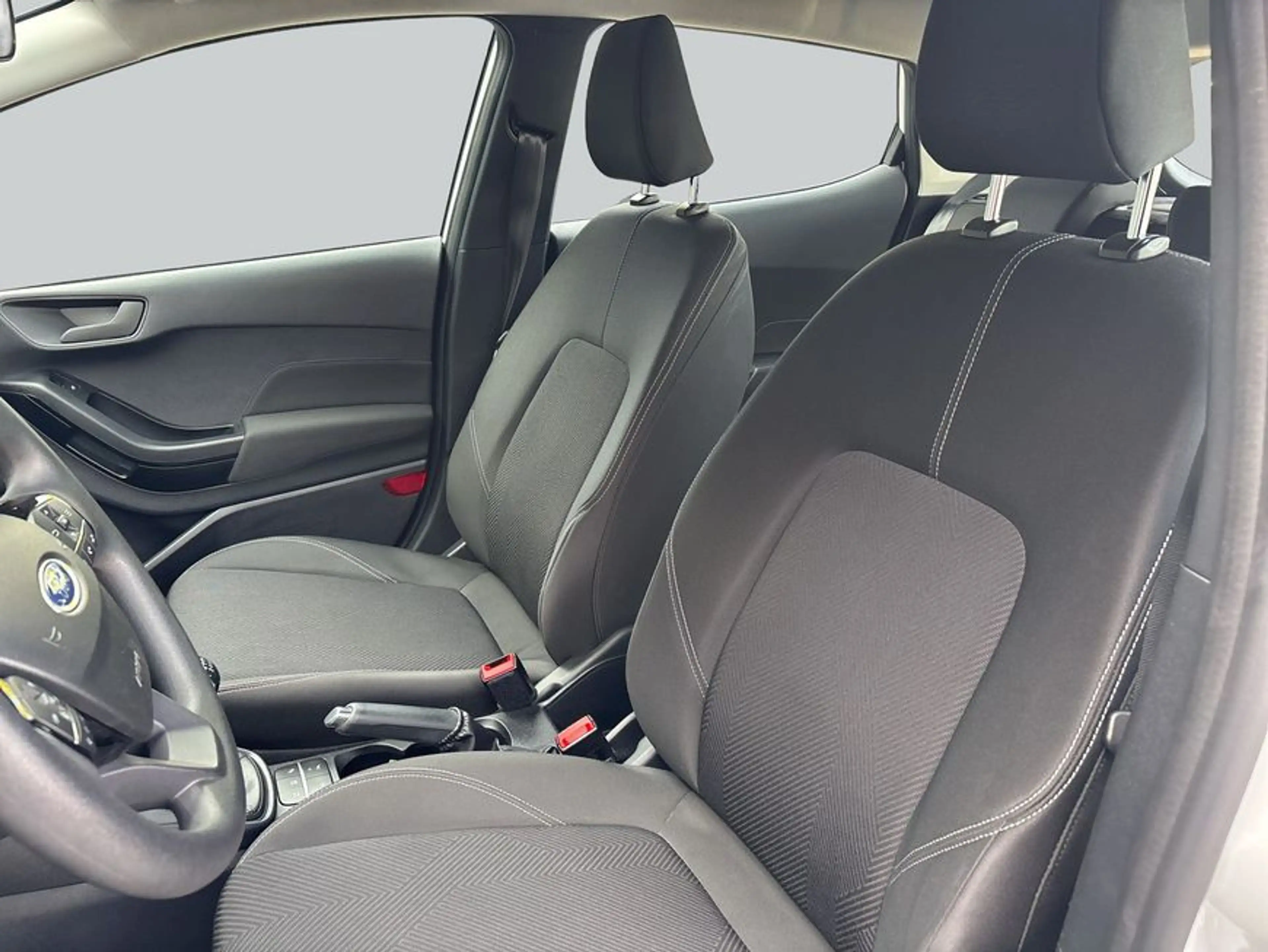Ford Fiesta 1.0 EcoBoost S&S COOL&CONNECT — photo 10