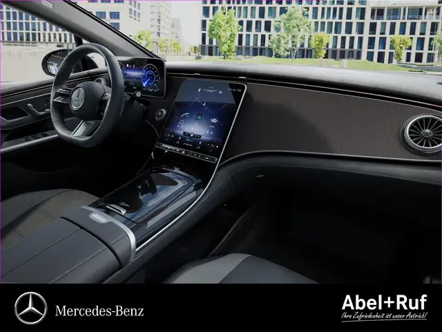 Mercedes-Benz EQE view 10