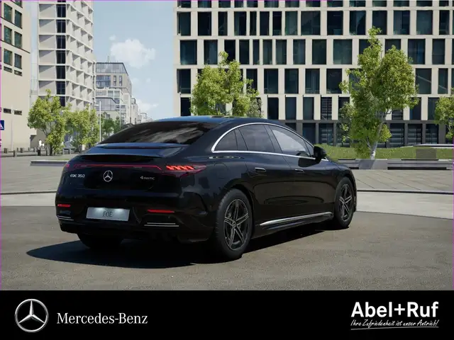 Mercedes-Benz EQE view 4