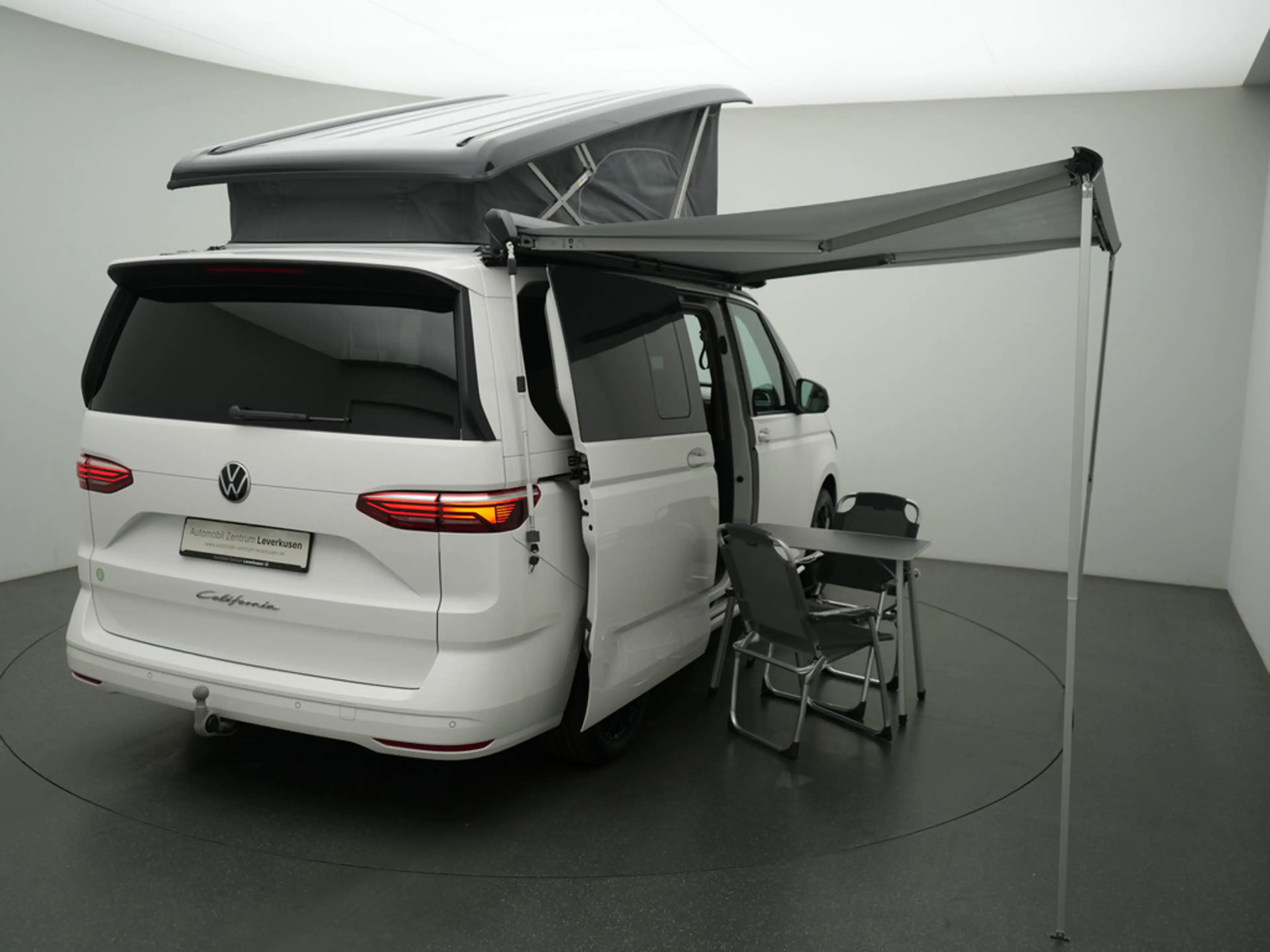 Volkswagen T7 California TDI Beach Tour MATRIX STANDHZ — photo 3