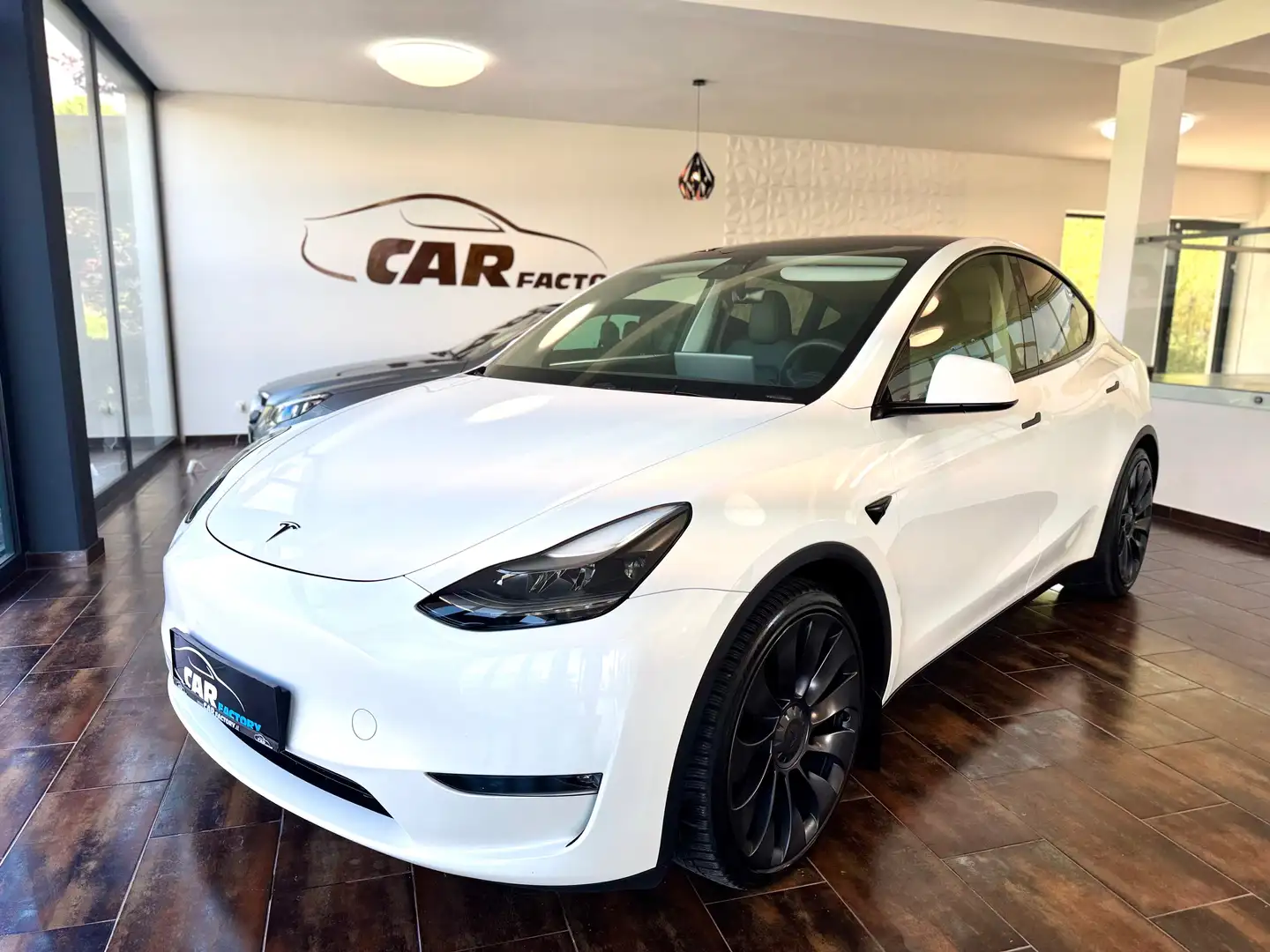 Tesla Model Y PERFORMANCE * MWST * 1. BESITZ *21 ZOLL * CARBON * Blanco - 2