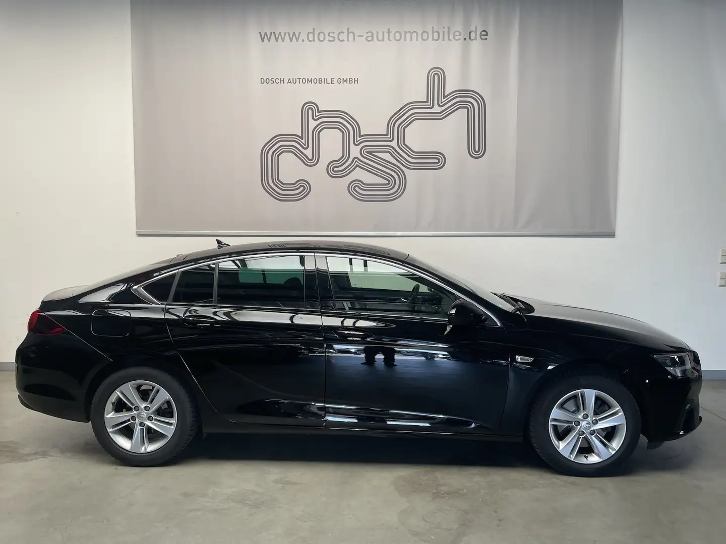 Opel Insignia Business Aut./NAVI/LED/ALU/KEYLESS Schwarz - 2