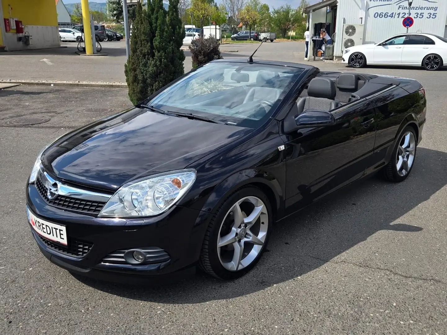 Opel Astra TwinTop Cosmo 1,6 * Super Zustand*Cabrio Saison * Schwarz - 1