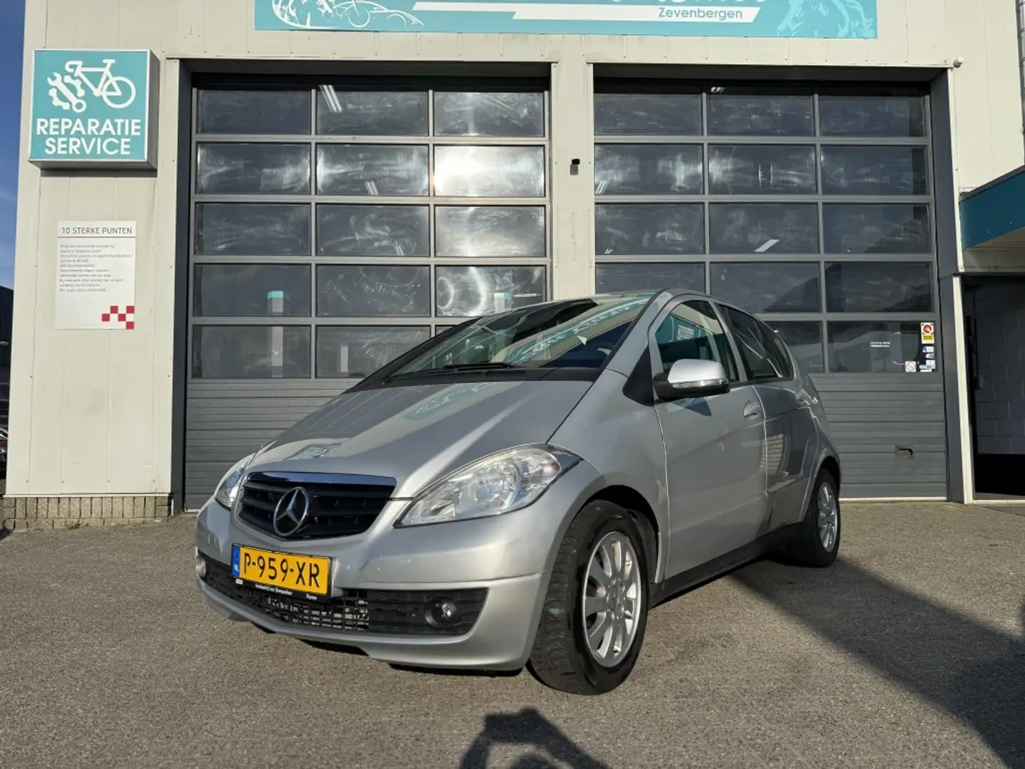 Mercedes-Benz A 160 Classic Grijs - 1