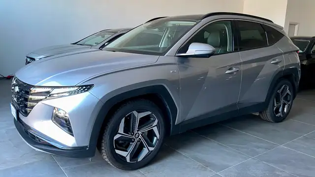 Hyundai Tucson view 3