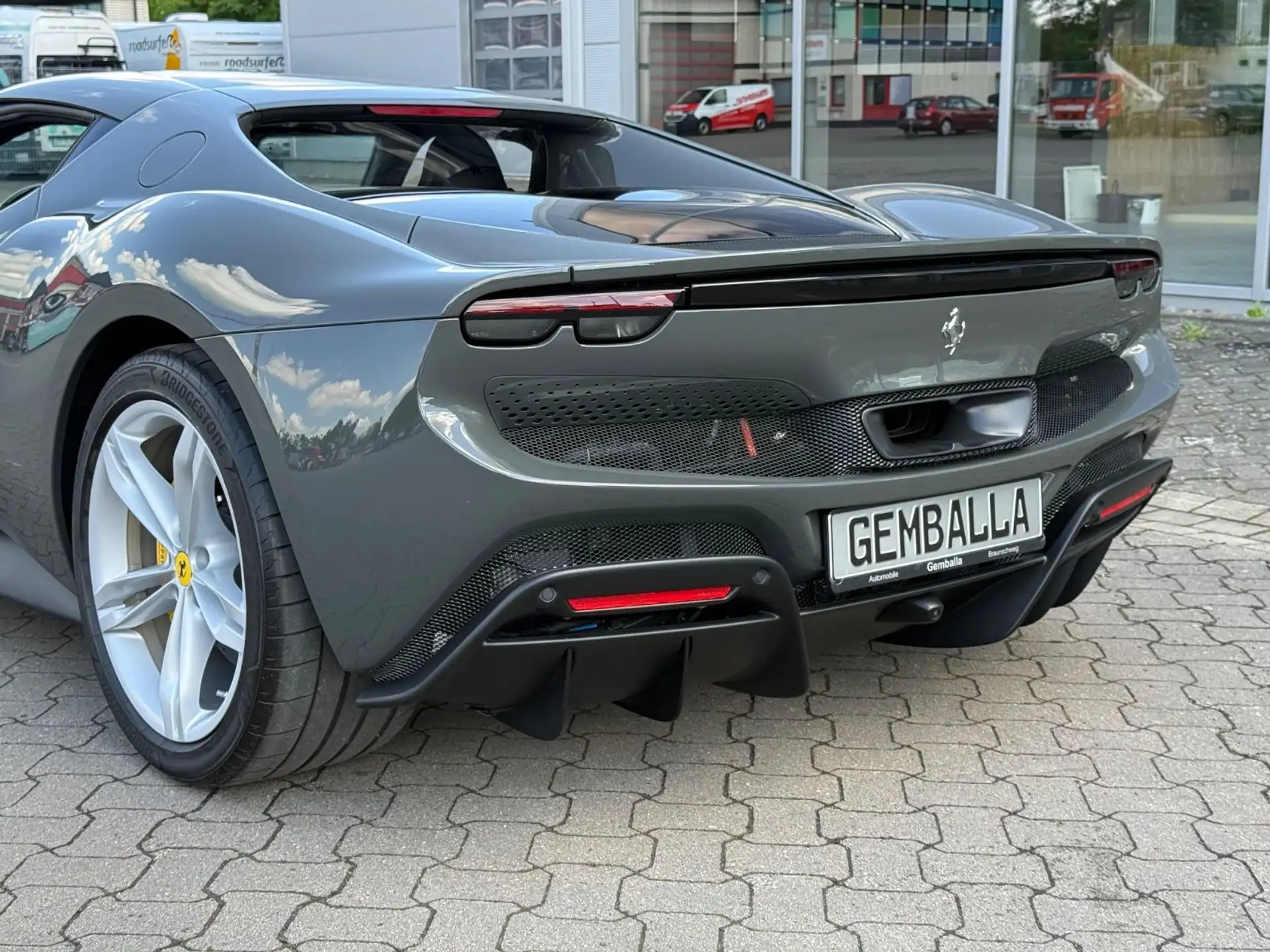 페라리 Ferrari 296 2024 건메탈 사진 7