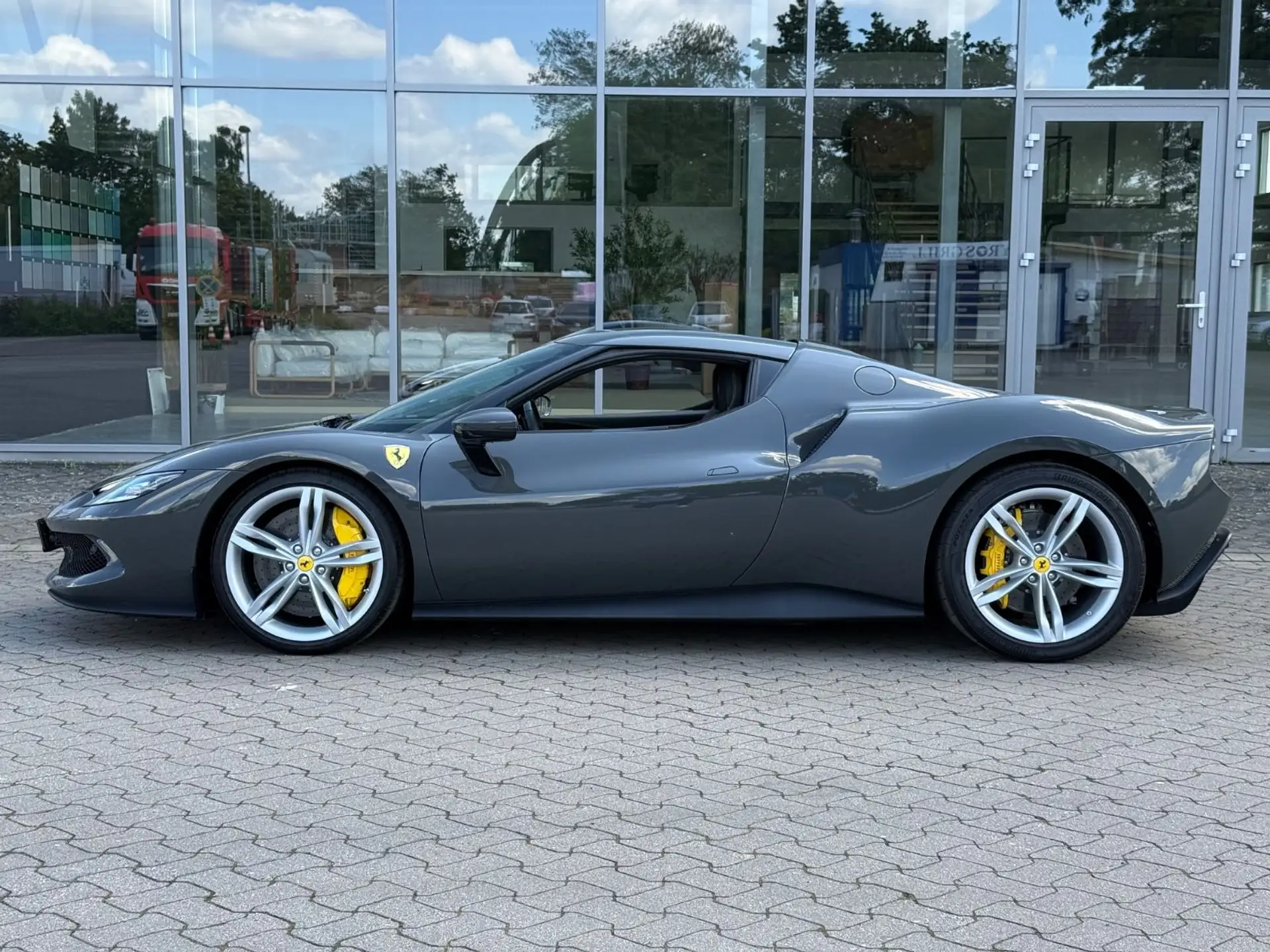 페라리 Ferrari 296 2024 건메탈 사진 6