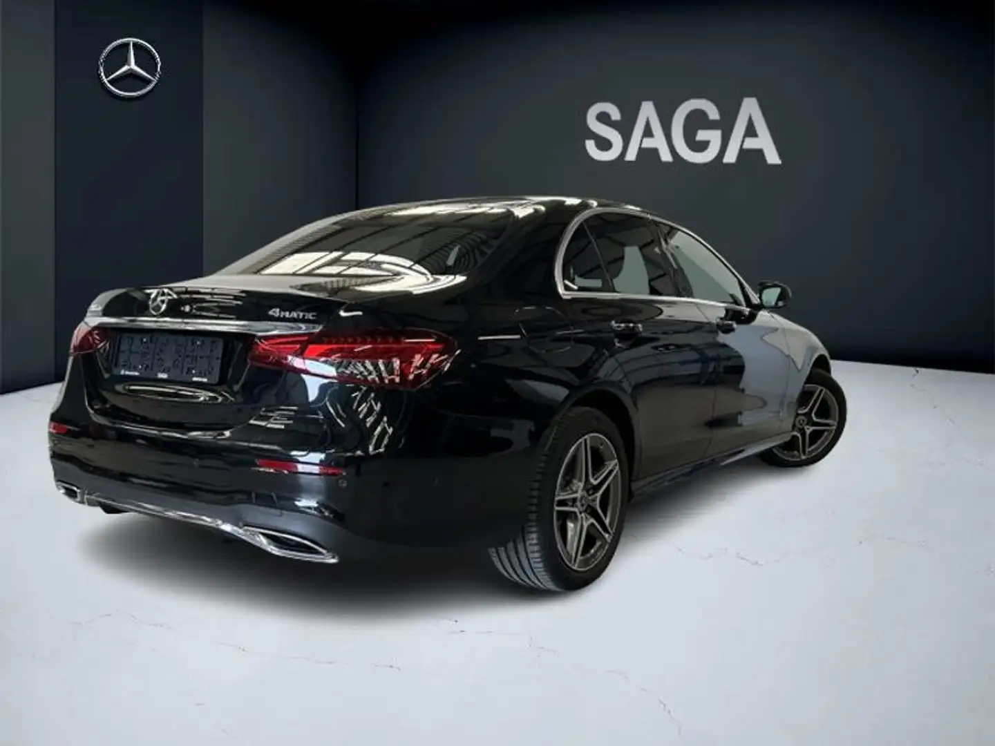 Mercedes-Benz E 300 de 4MATIC berline AMG Line Zwart - 2
