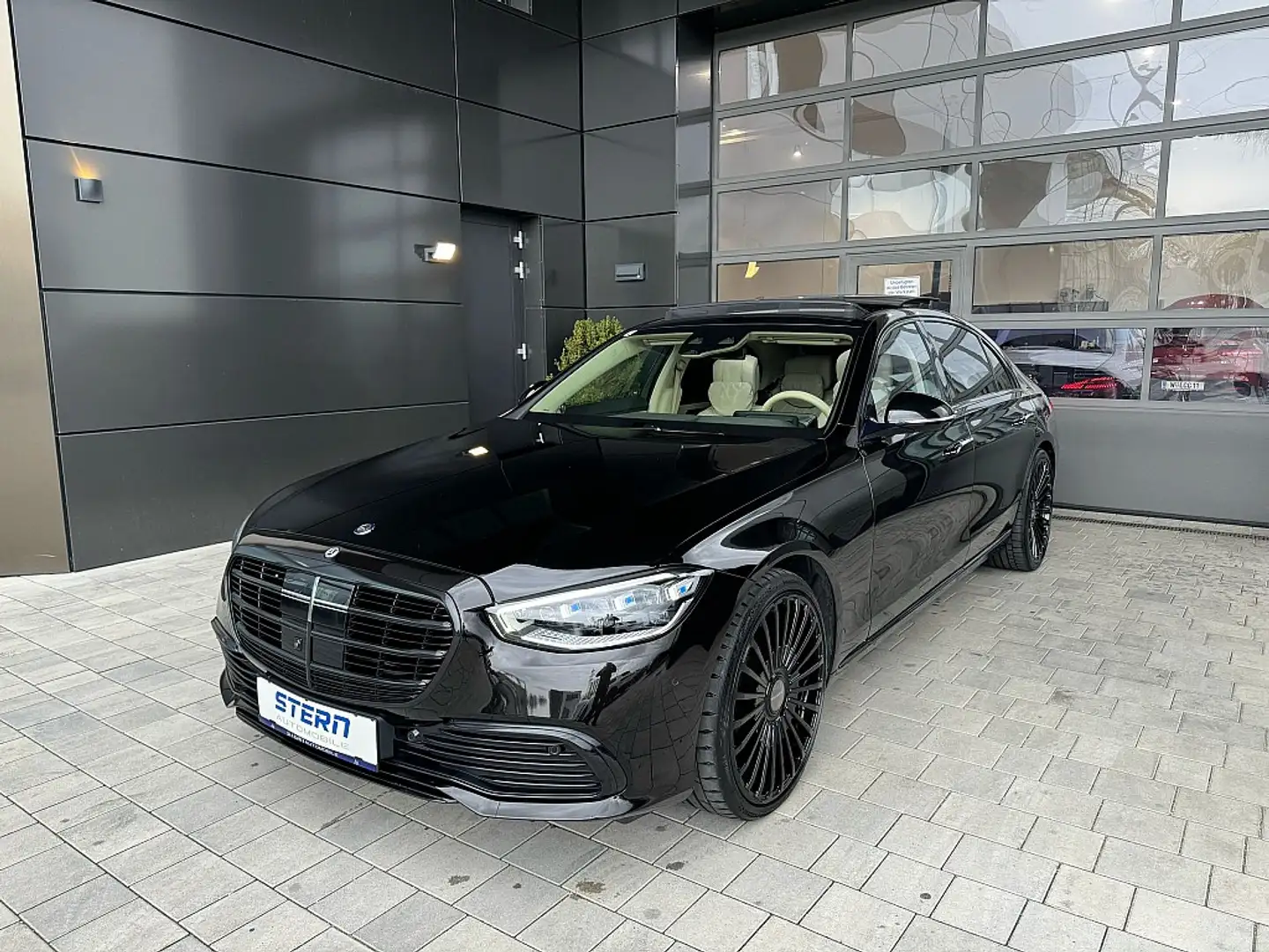 Mercedes-Benz S 580 e lang *CHAUFFEUR*PANO*BURMESTER*LEDERNAPPA Schwarz - 1