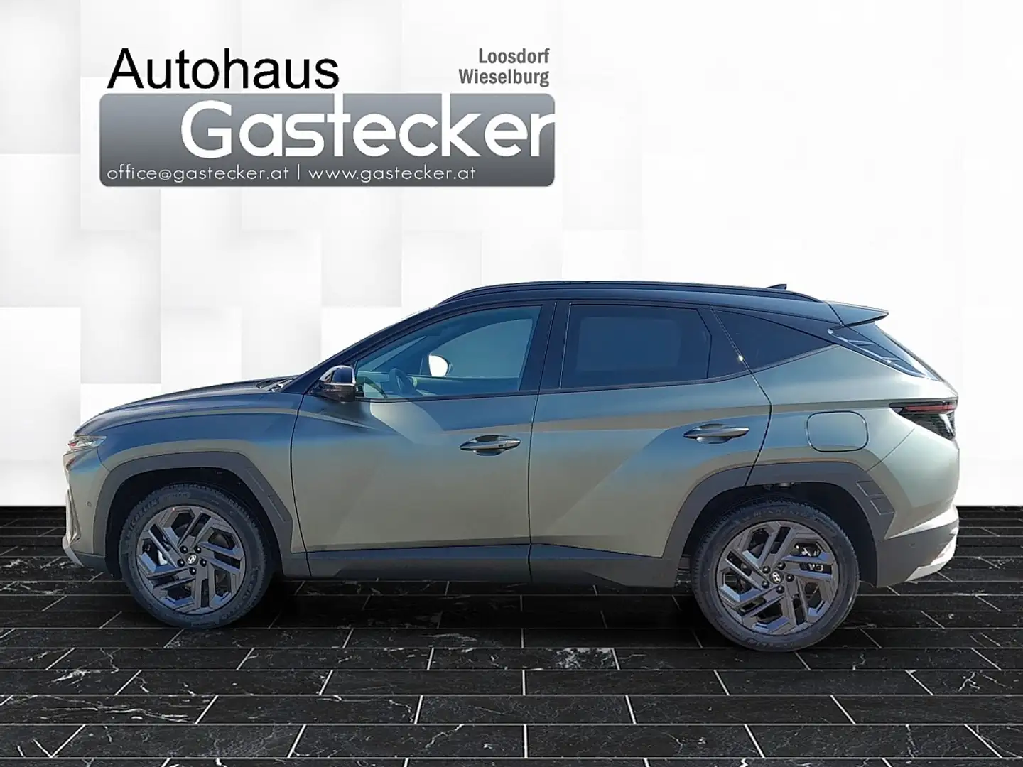 Hyundai TUCSON Tucson 1,6 T-GDI PHEV 4WD 20th Anniversary Aut. - 2