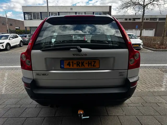 Volvo XC90 view 7