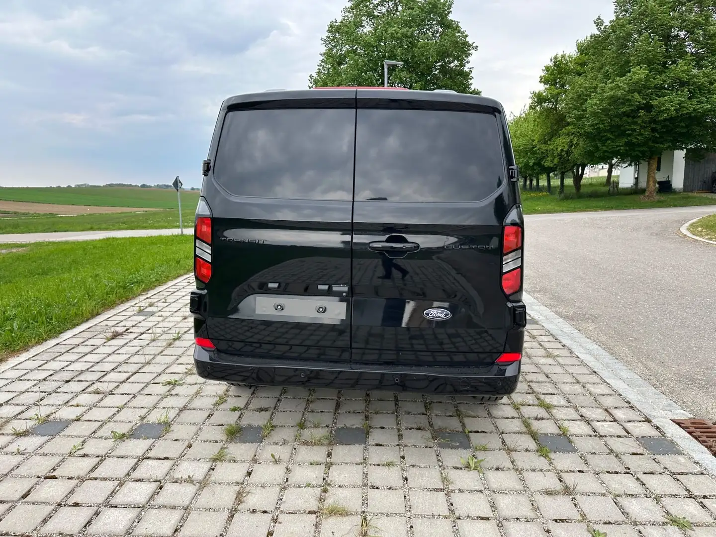 Ford Transit Custom L2 Lim., 70l, AHK, Tec6, 2xTür Schwarz - 2