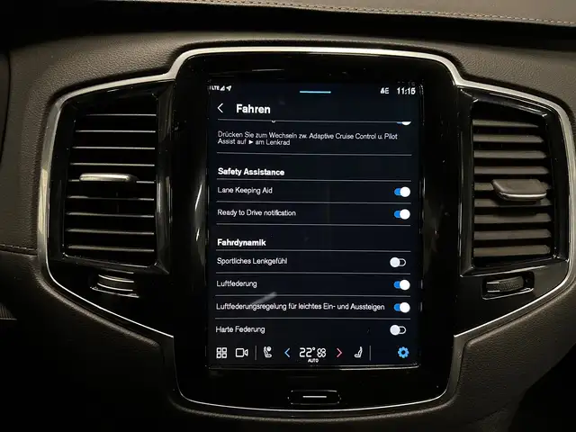 Volvo XC90 view 23