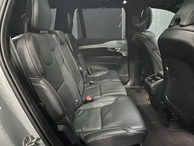 Volvo XC90 view 27