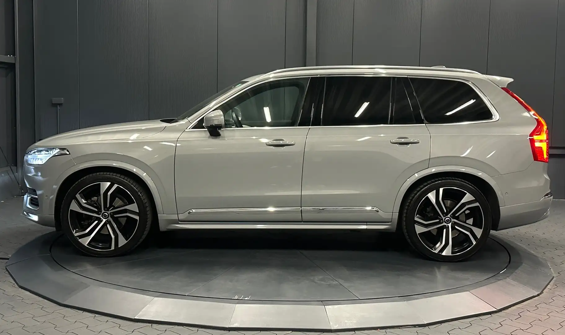 Volvo XC90 Ultimate Bright AWD*22Zoll*PANORAMA*B&W*LUFT*360* Gris - 2