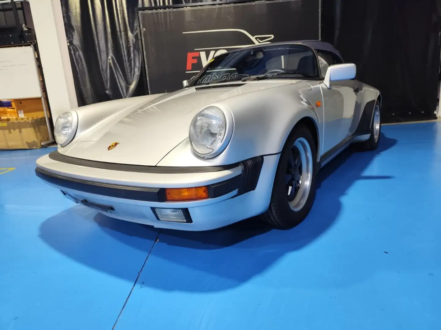 Porsche 911 3.2 Speedster Plateado - 1