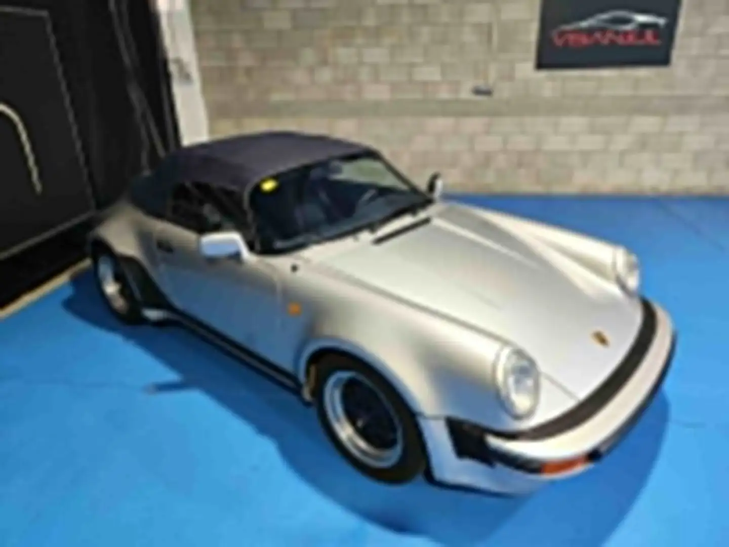 Porsche 911 3.2 Speedster Plateado - 2