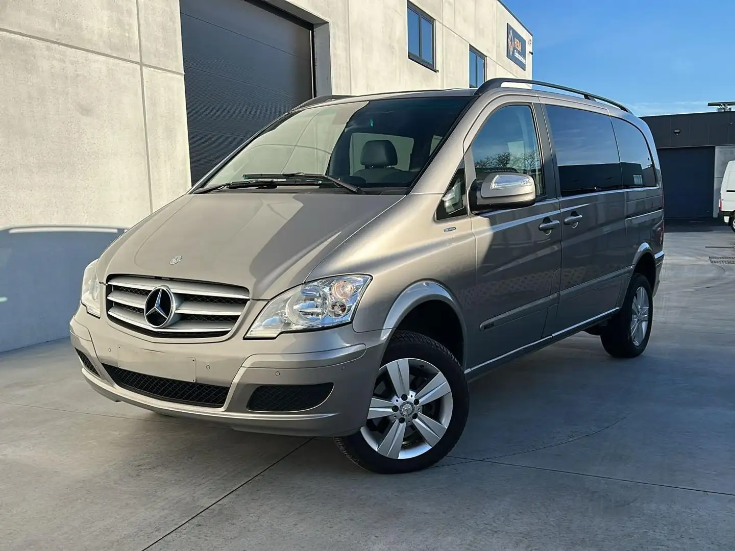Mercedes-Benz Viano 2.2 CDI 4MATIC Automatik LICHTE VRACHT | BTW - 1