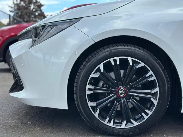 Toyota Corolla view 3