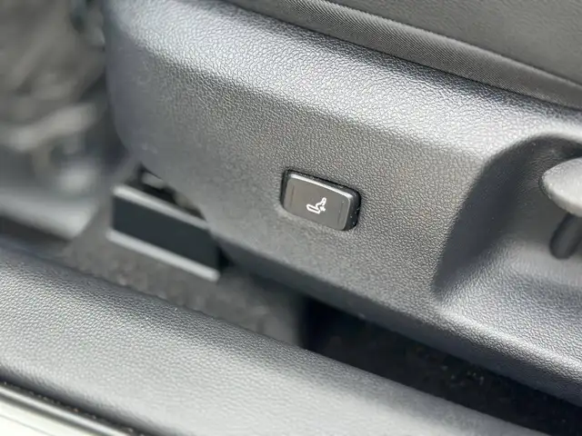 Toyota Corolla view 11