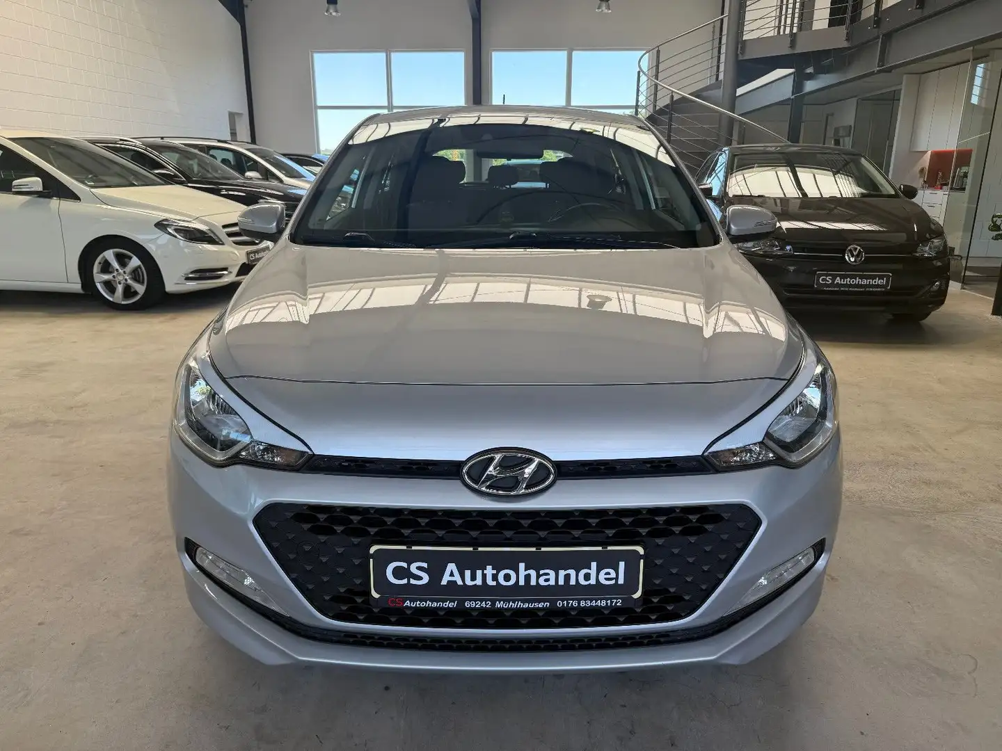 Hyundai i20 *Automatik-Navi-Rückfahrkamera* Argent - 2