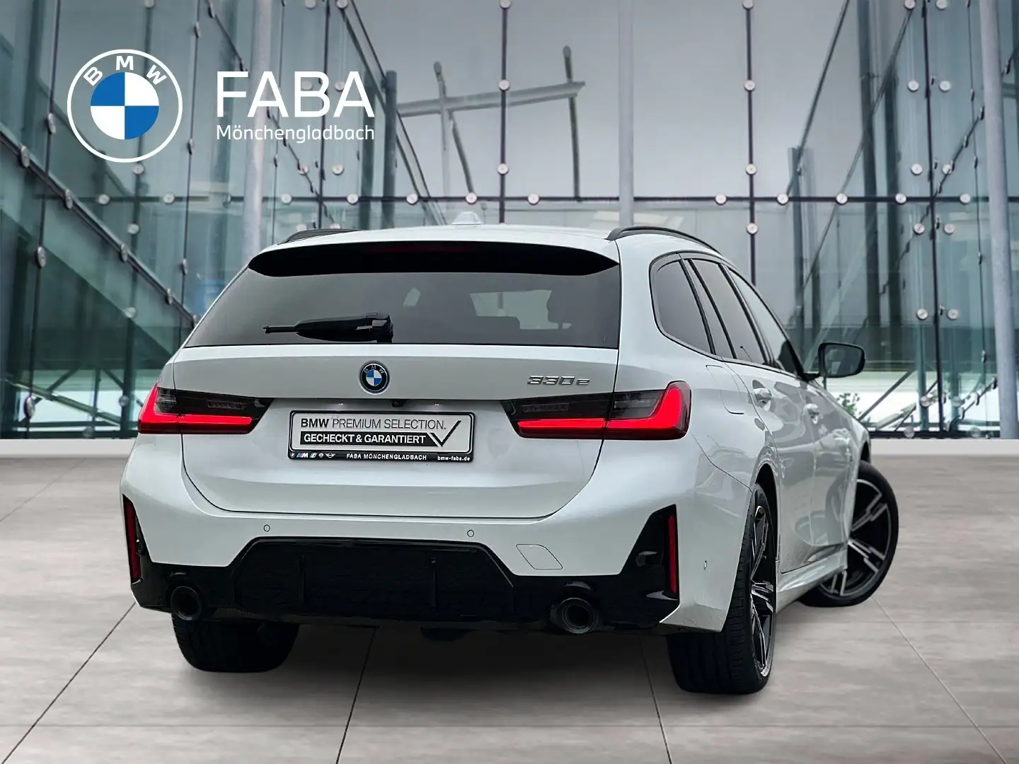 BMW 330 e Touring M Sportpaket Head-Up DAB LED RFK Weiß - 2