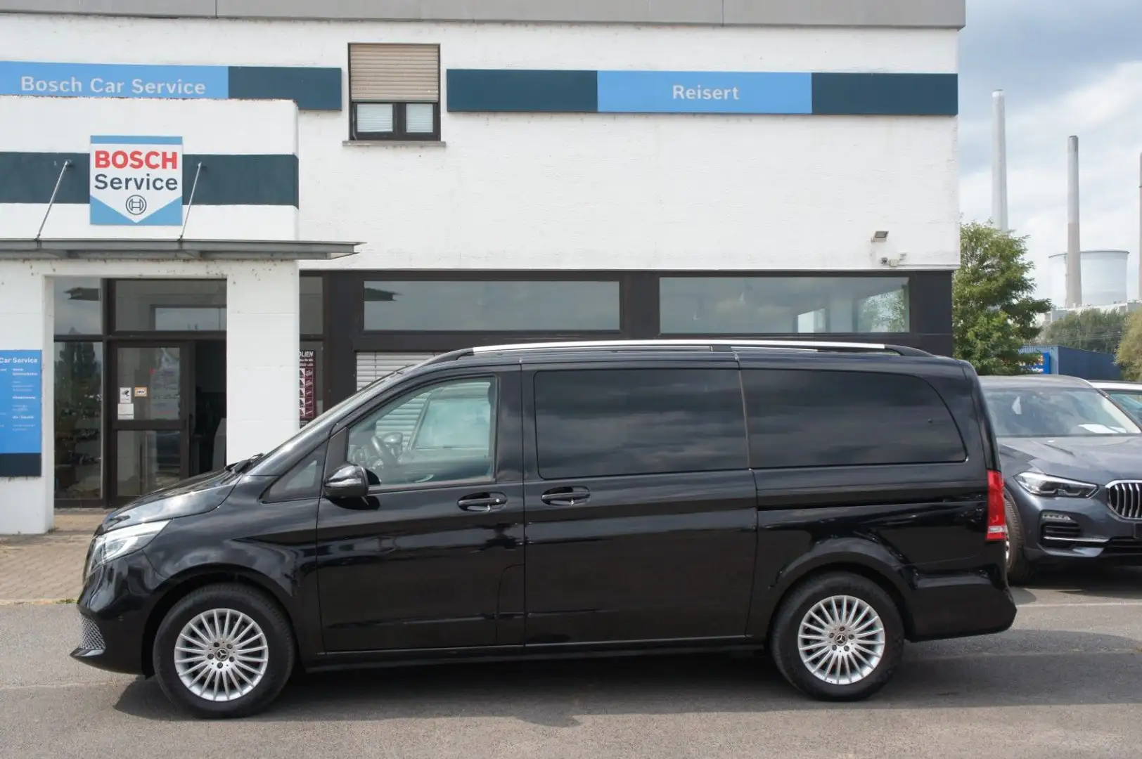 Mercedes-Benz V 220 d Edition 4Matic lang*AHK*LED*7SITZ*EL.TÜR* Schwarz - 2