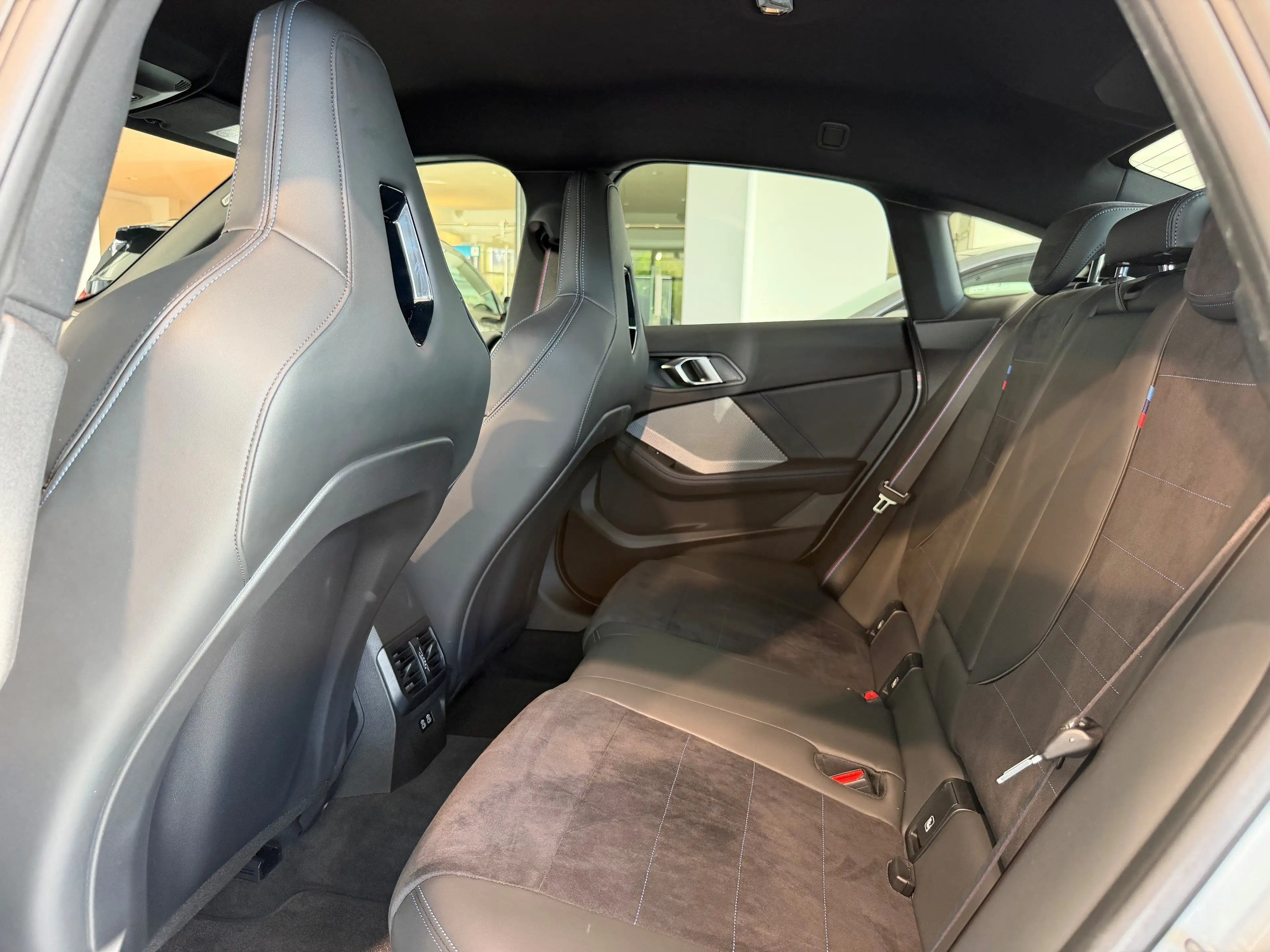 BMW 235 M235 xDrive Gran Coupe Sportpaket Head-Up DAB — photo 14
