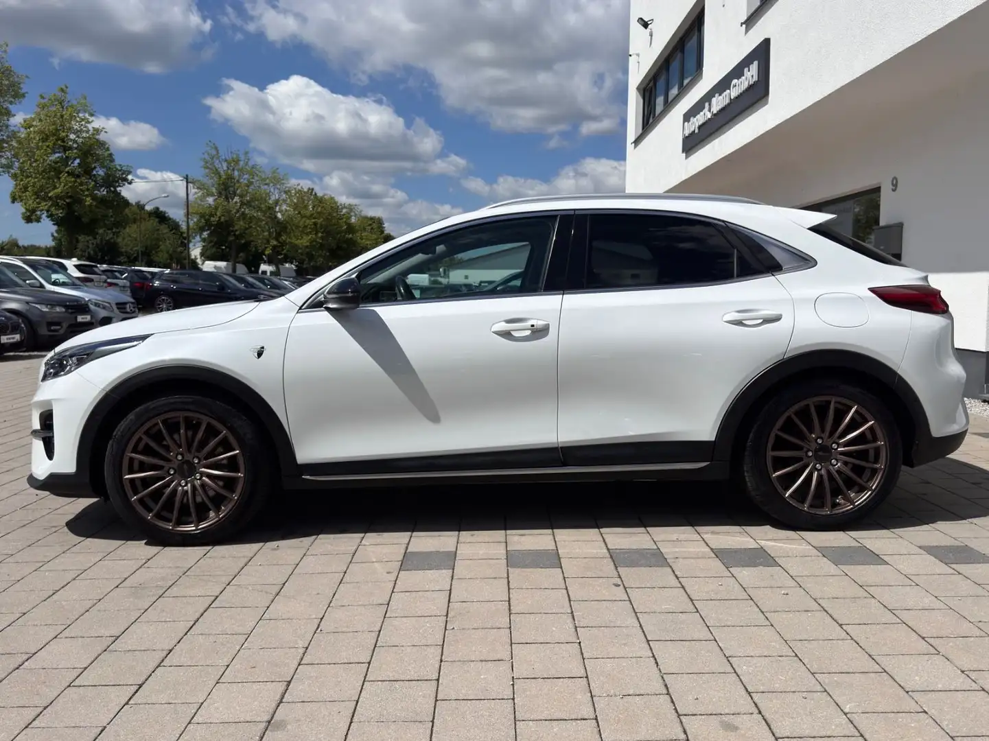 Kia XCeed 1,6 TGDI Platinum Edition AHK Navi Sound White - 2