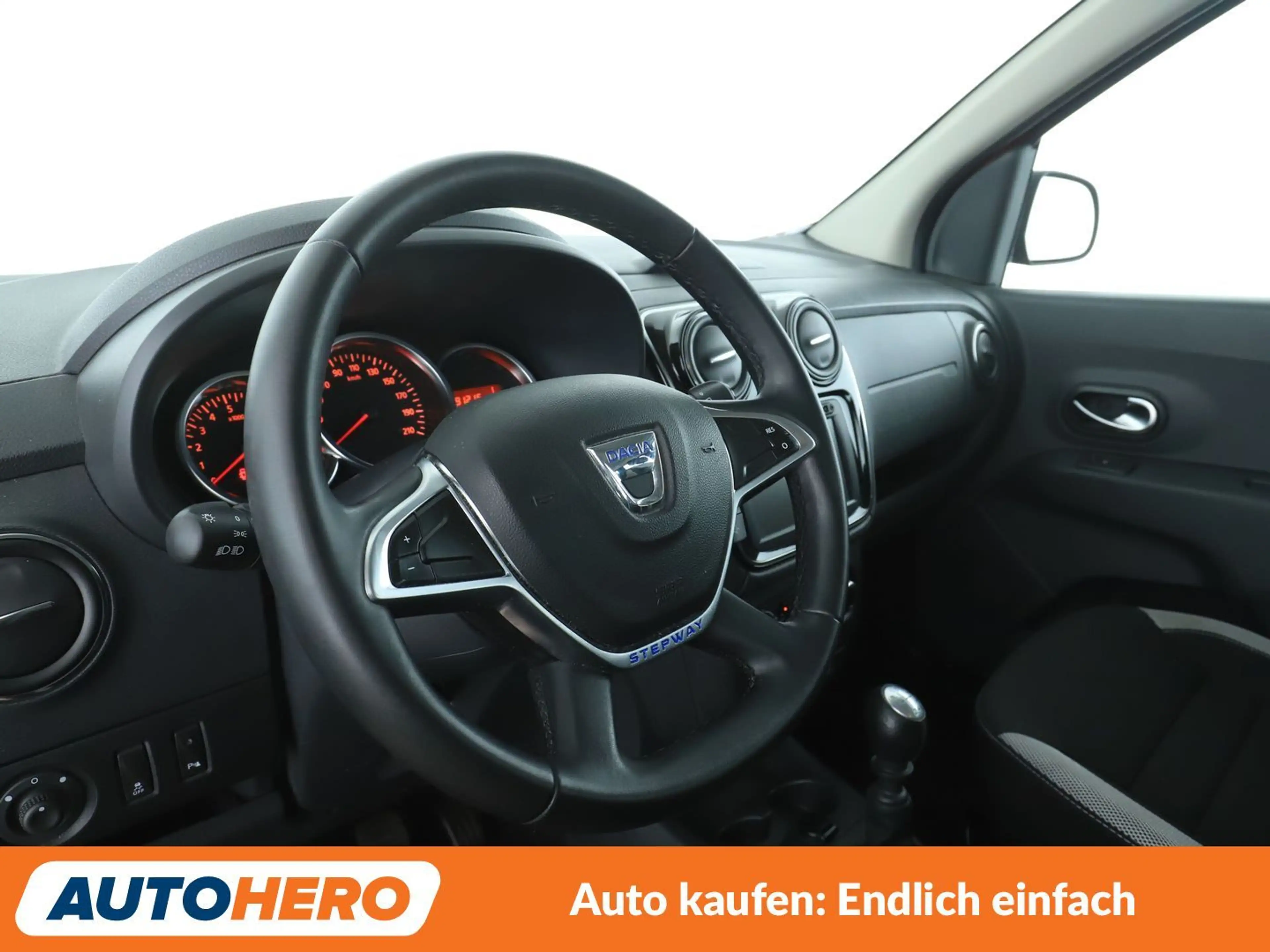 Dacia Lodgy 1.5 Blue dCi Stepway Plus *NAVI*TEMPO*PDC*ALU* — photo 11