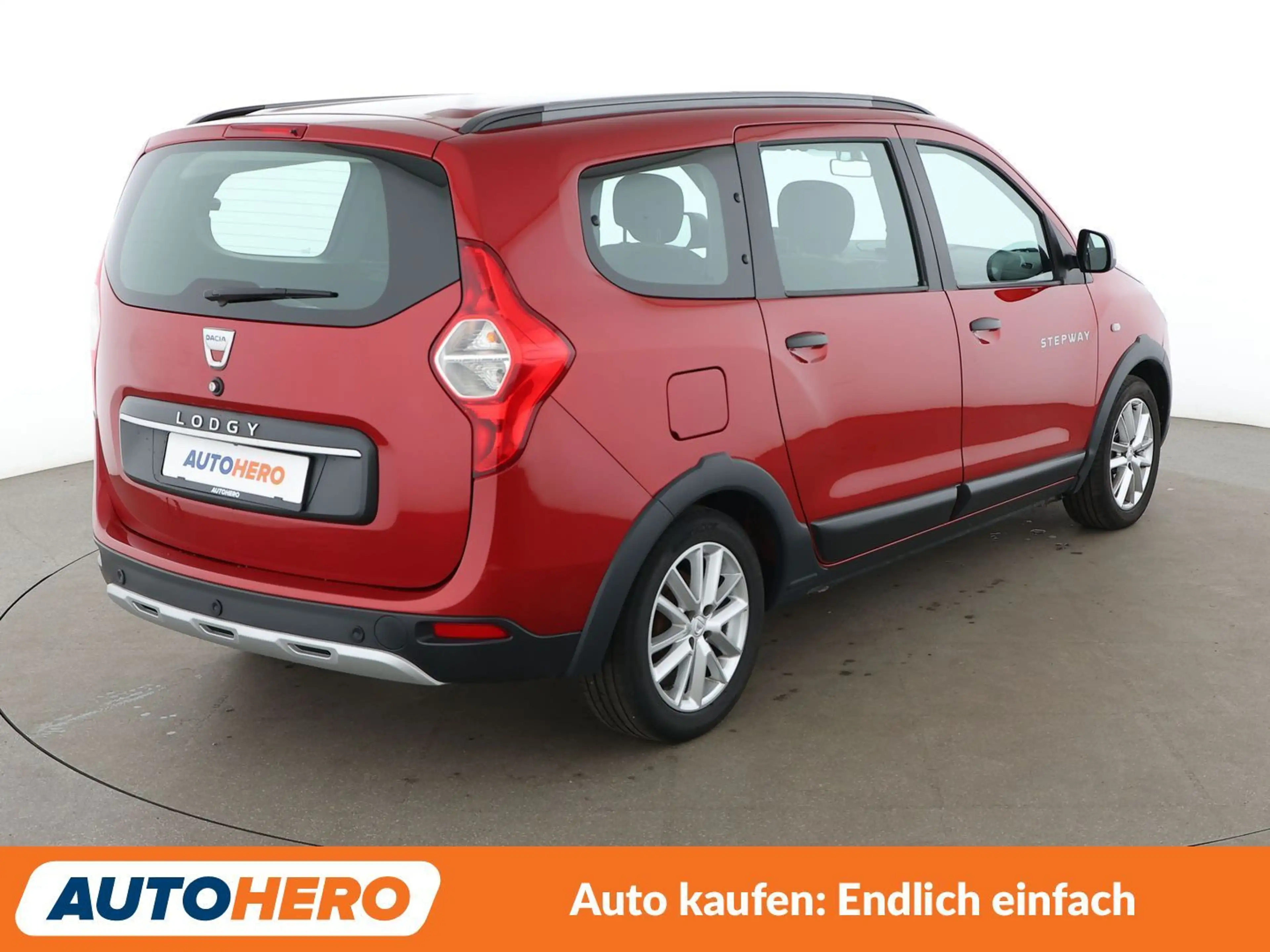 Dacia Lodgy 1.5 Blue dCi Stepway Plus *NAVI*TEMPO*PDC*ALU* — photo 6
