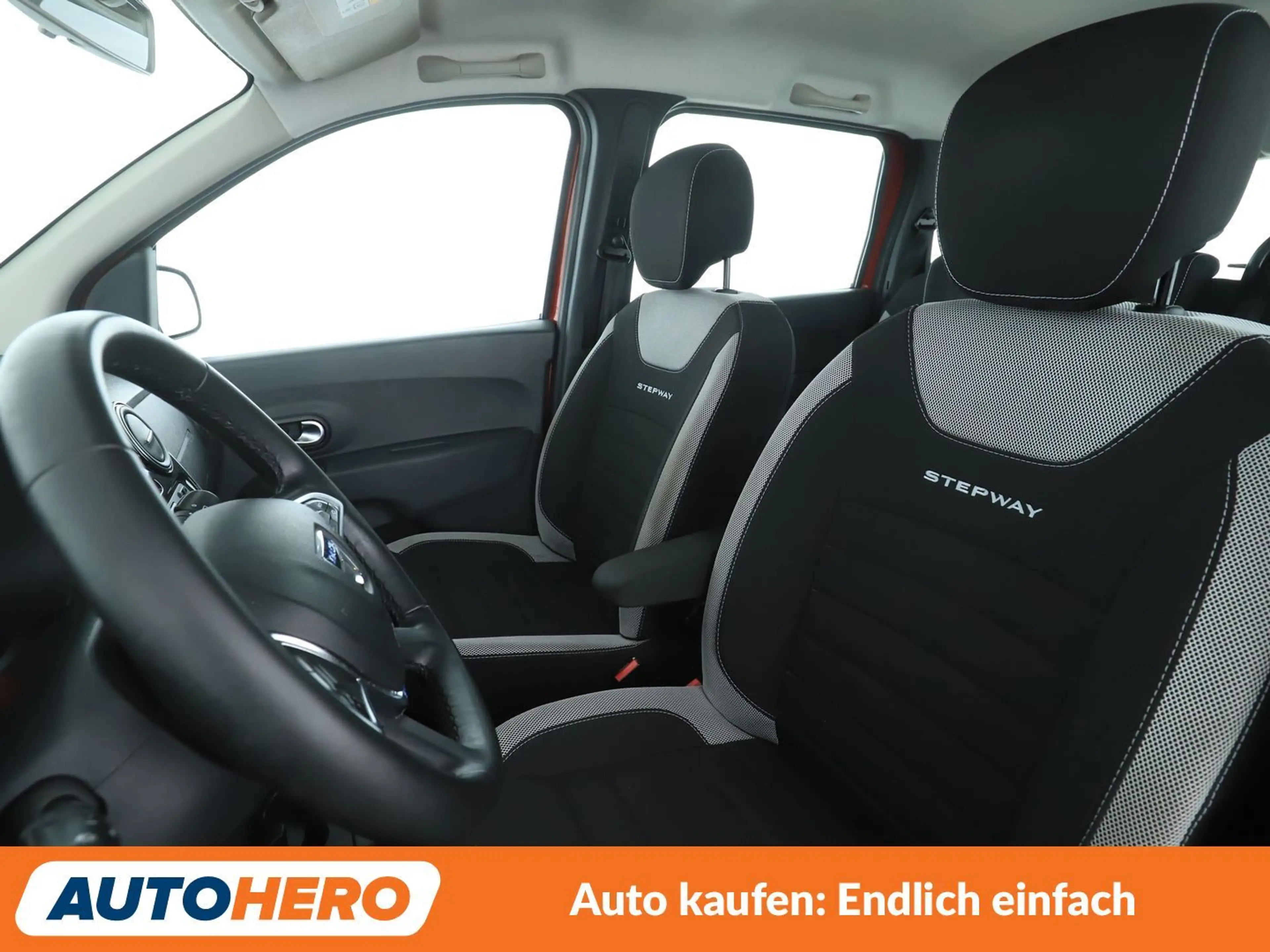 Dacia Lodgy 1.5 Blue dCi Stepway Plus *NAVI*TEMPO*PDC*ALU* — photo 10