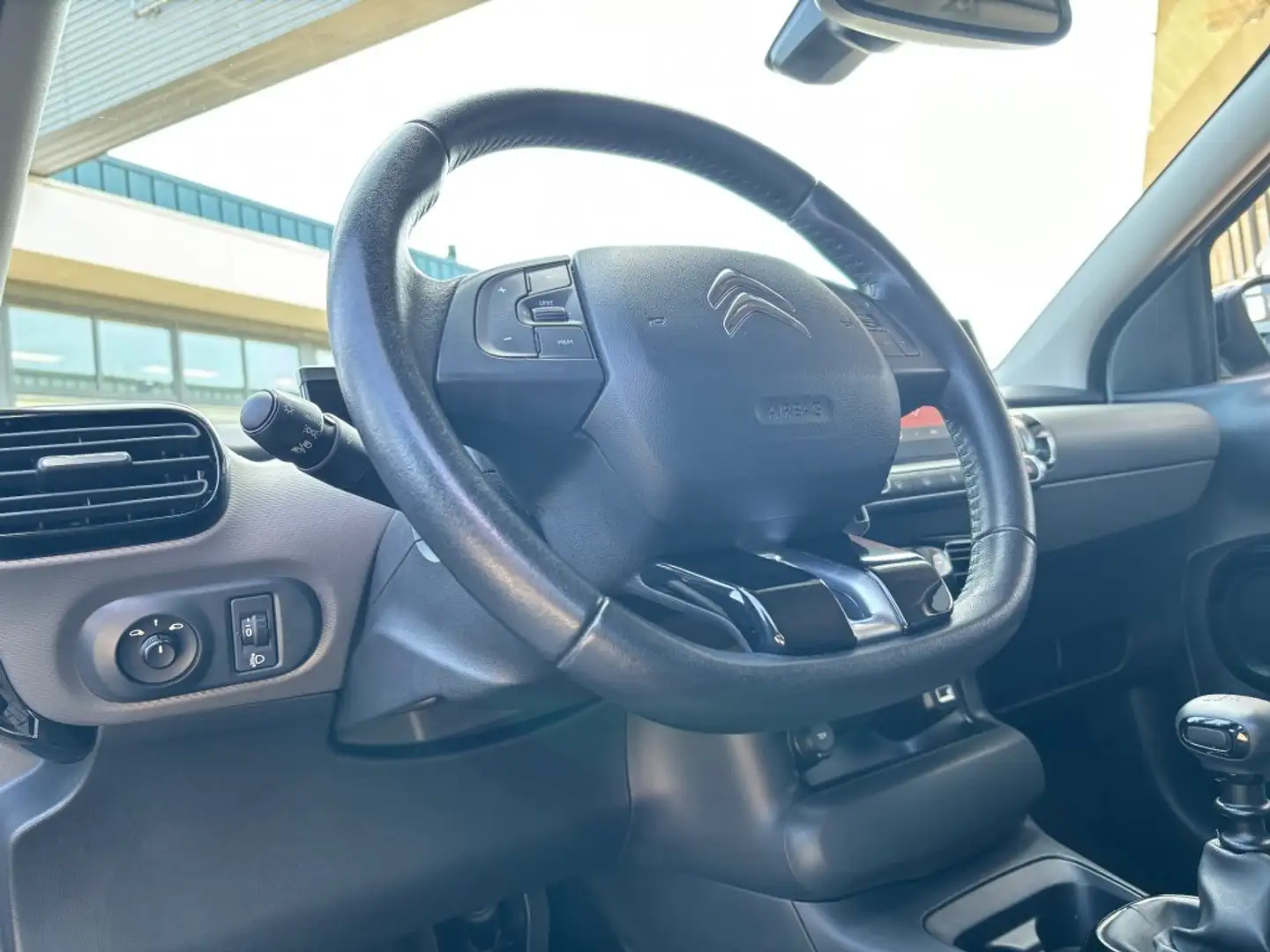 Citroen C4 Cactus 1.2 PURETECH 110PK FEEL ED. AIRCO CAPLAY NAVI PDC Blanc - 2